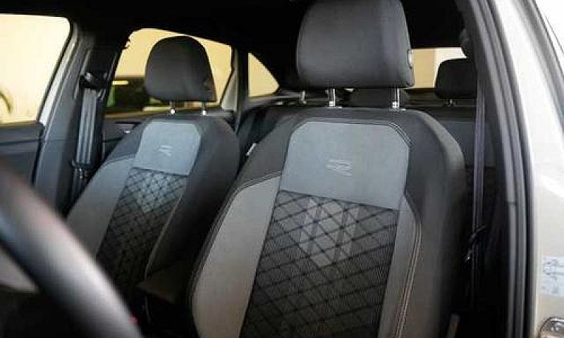 Volkswagen Taigo 1.0...