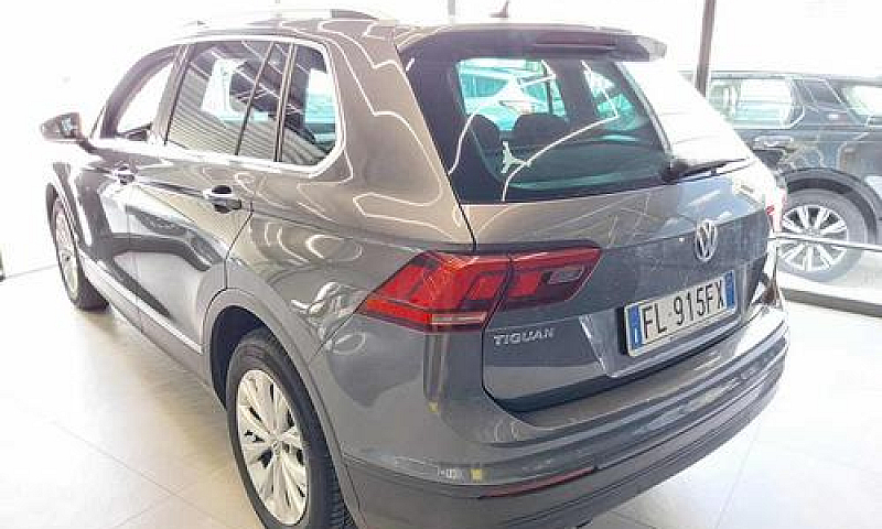 Volkswagen Tiguan 1....