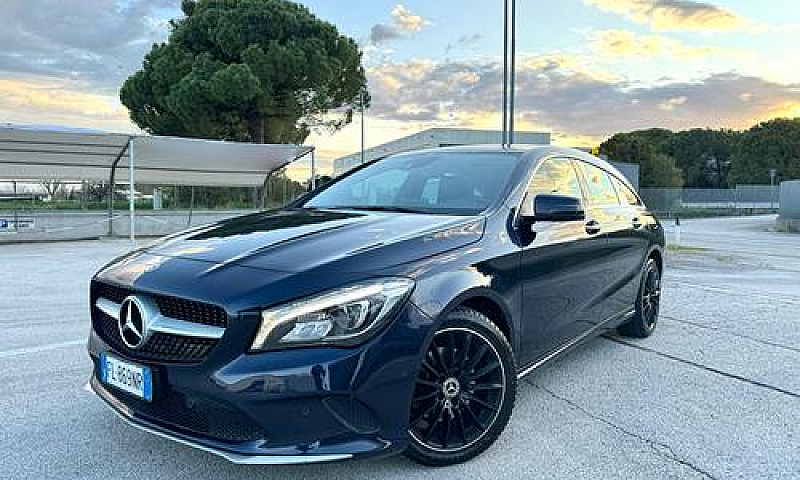 Mercedes Cla 200D S....