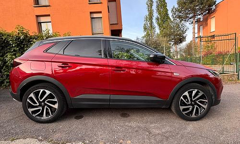 Opel Grandland...