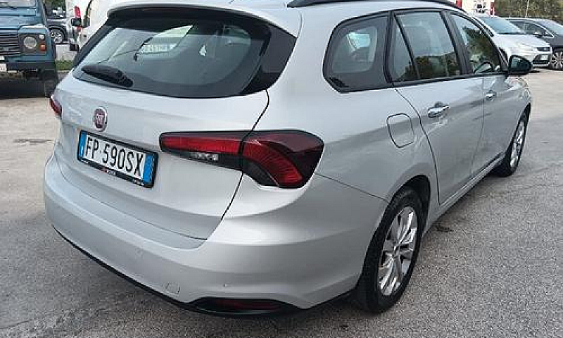 Fiat Tipo (2015-->) ...