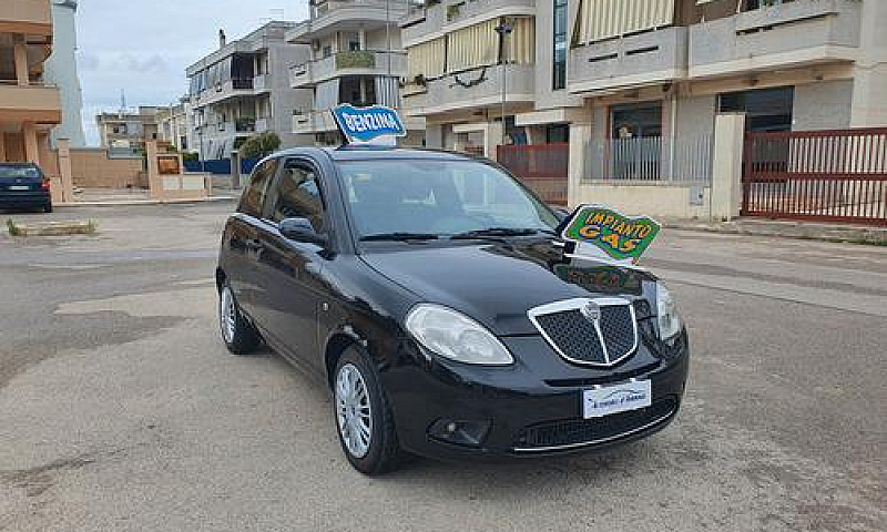 Lancia Ypsilon 1.2 B...