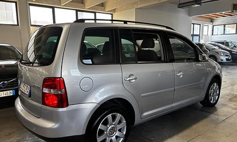 Volkswagen Touran 2....