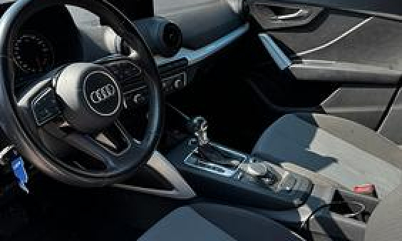 Audi Q2 S-Tronic 1.6...