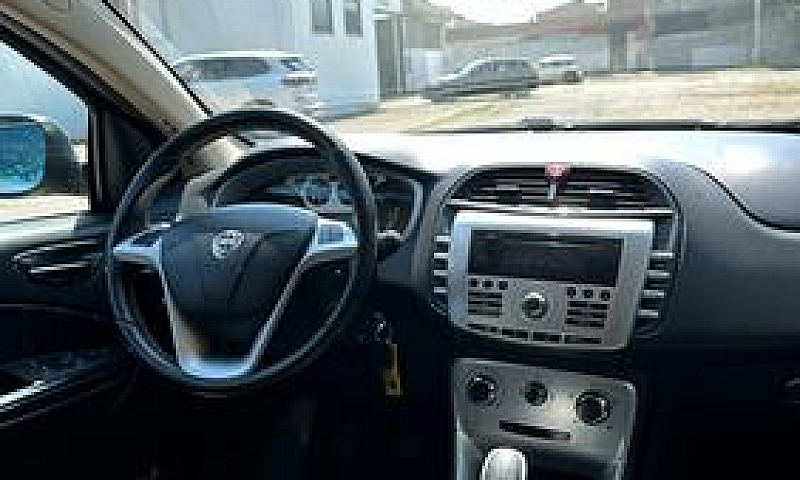 Lancia Delta 1.4 T-J...