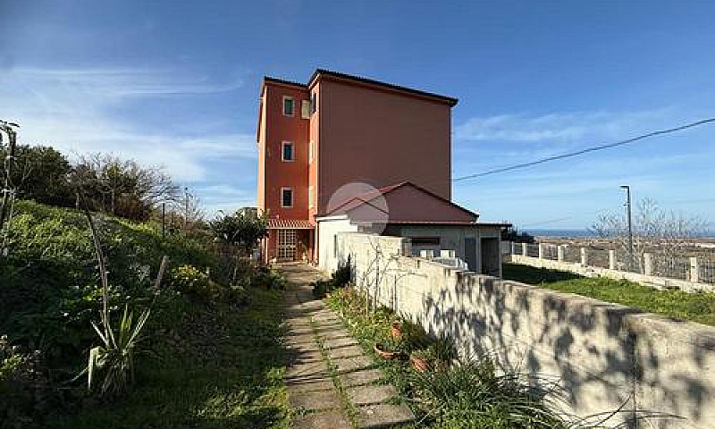 5 Locali A Santa Mar...