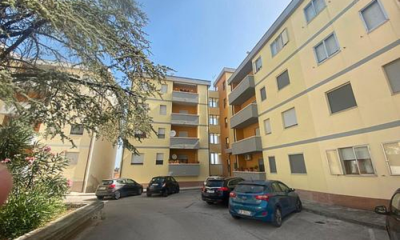 Via Canonico - 105Mq...