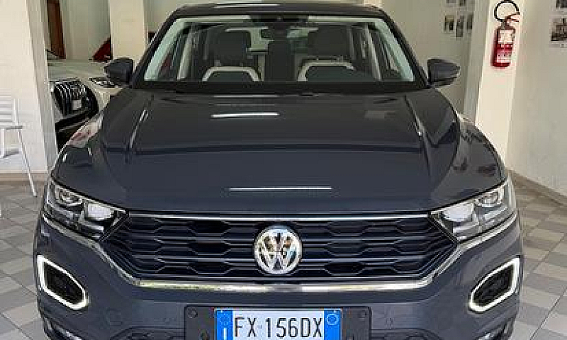 Volkswagen T-Roc 1.6...