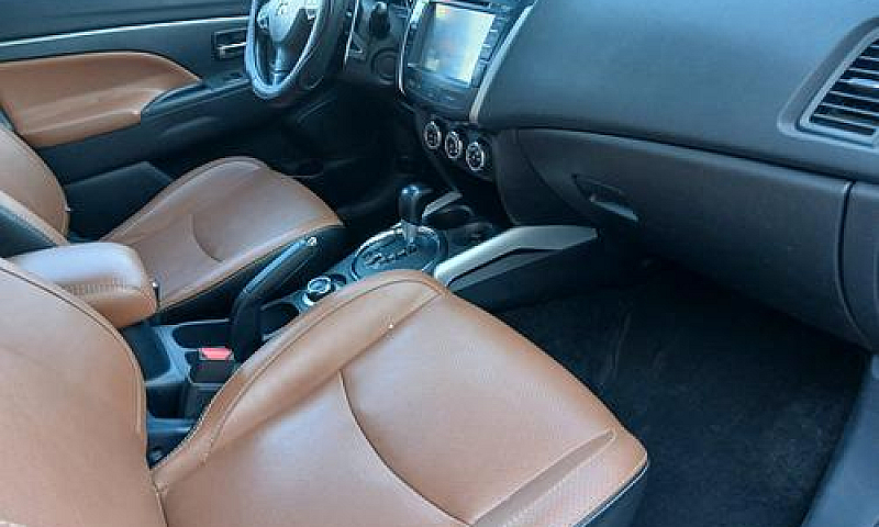 Mitsubishi Outlander...
