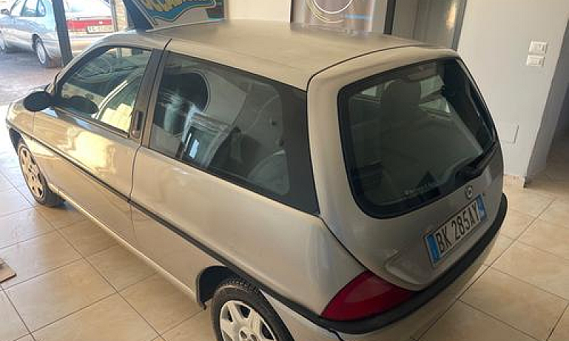 Lancia Y 1200 16 V...