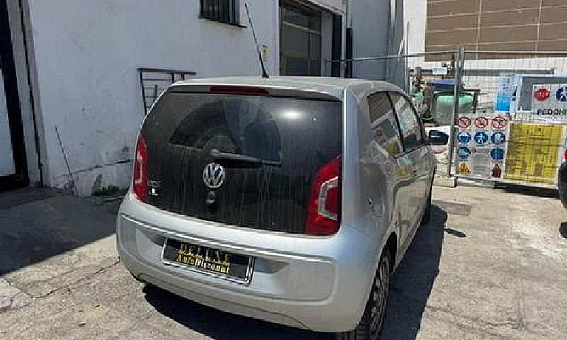 Volkswagen Up! 1.0 7...