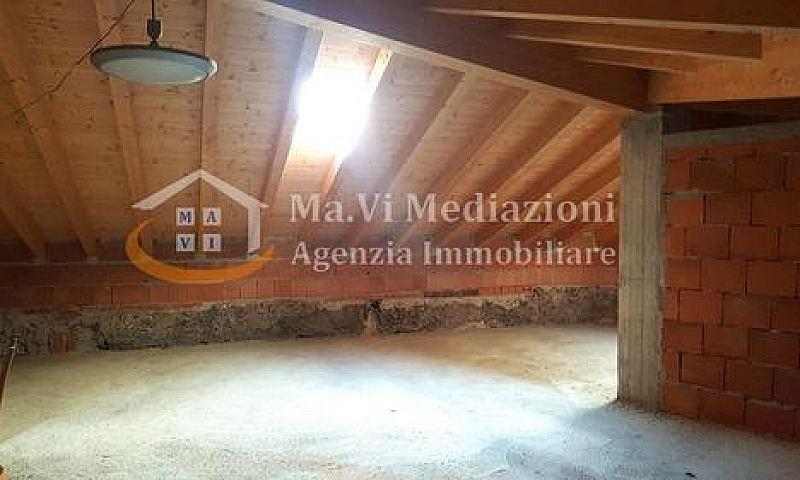 Porzione Di Casa - L...