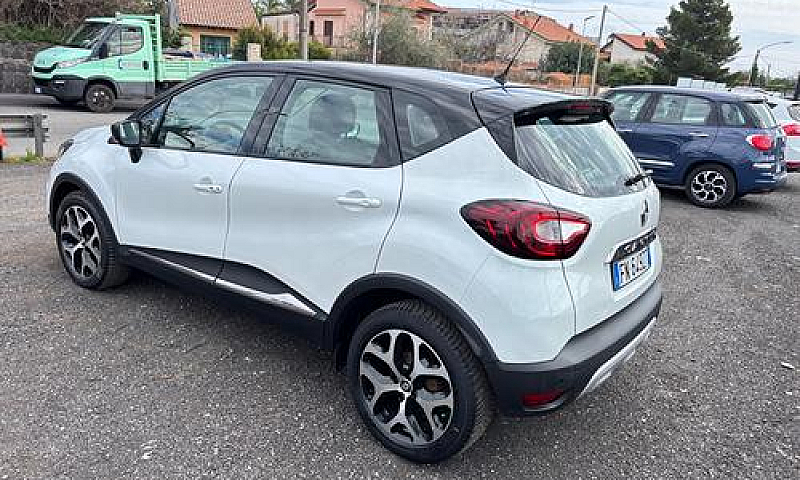 Renault Captur 1.5 D...