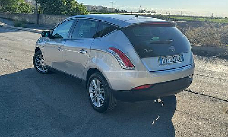 Lancia Delta (2008-2...