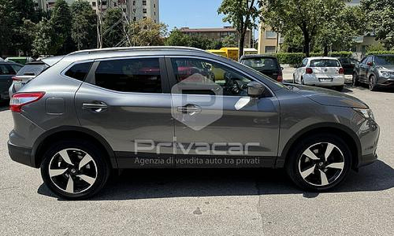 Nissan Qashqai 1.5 D...