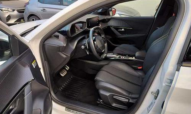 Peugeot 208 Puretech...