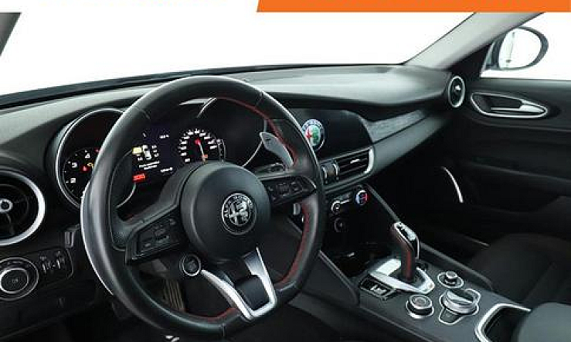 Alfa Romeo Giulia Dm...