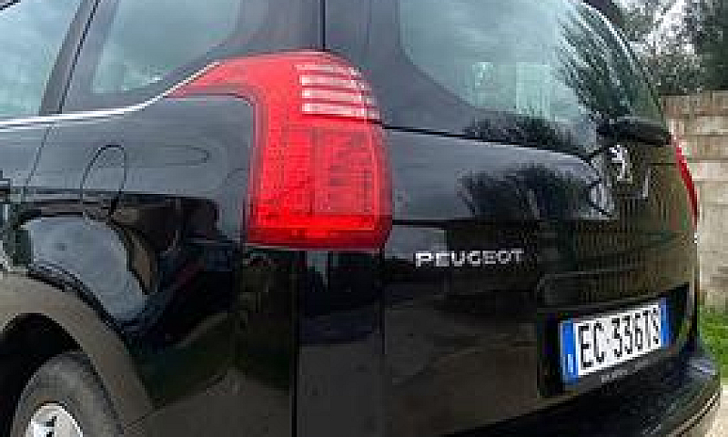 Peugeot 5008 1.6 Hdi...