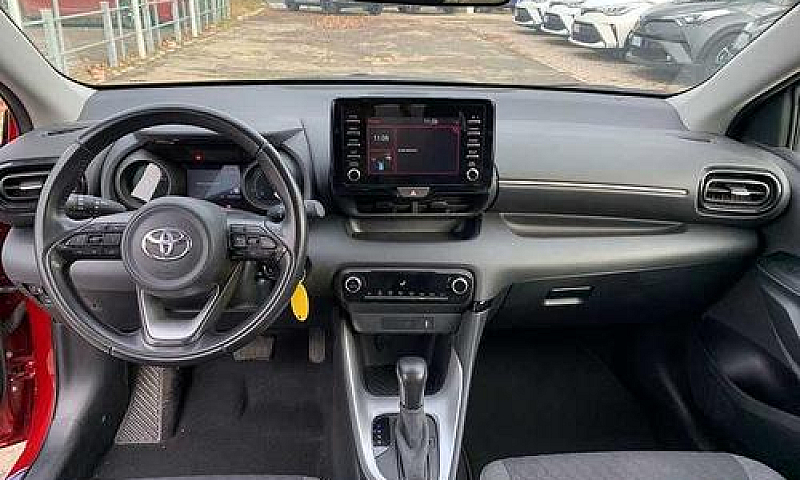 Toyota Yaris 1.5 Hyb...