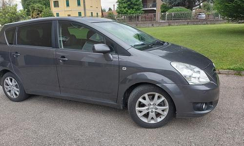 Toyota Corolla Verso...