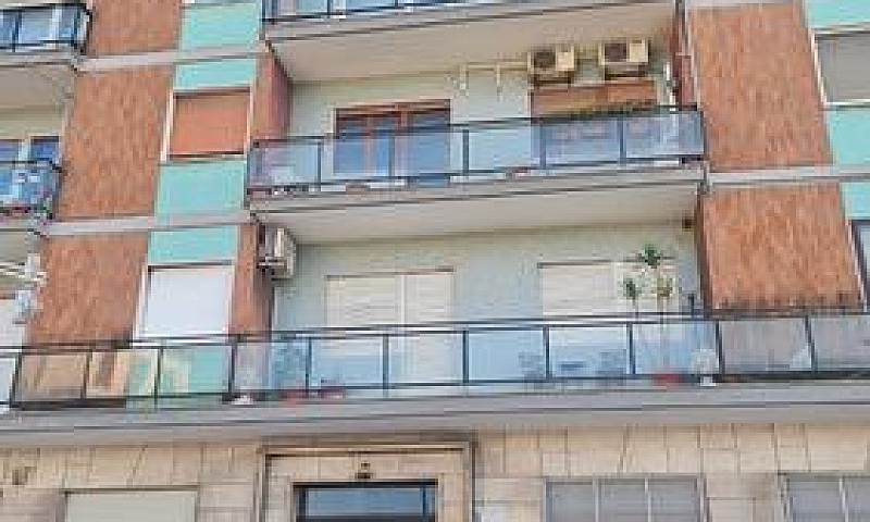 Borgo Antico Via Rom...