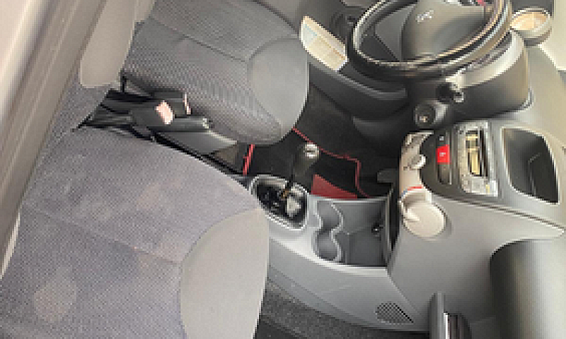 Peugeot 107...