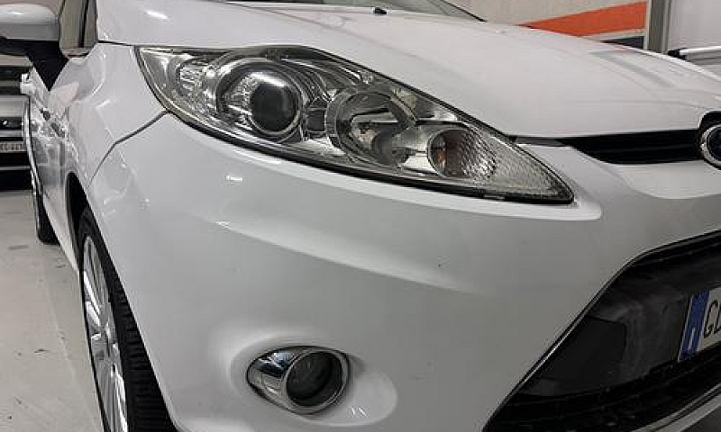 Ford Fiesta 1.2 82 C...