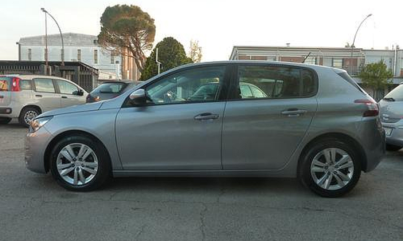 Peugeot 308 1.6 Hdi ...
