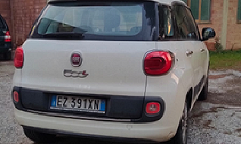 Fiat 500L...