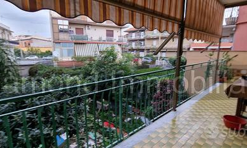 Casa Singola Con Gia...