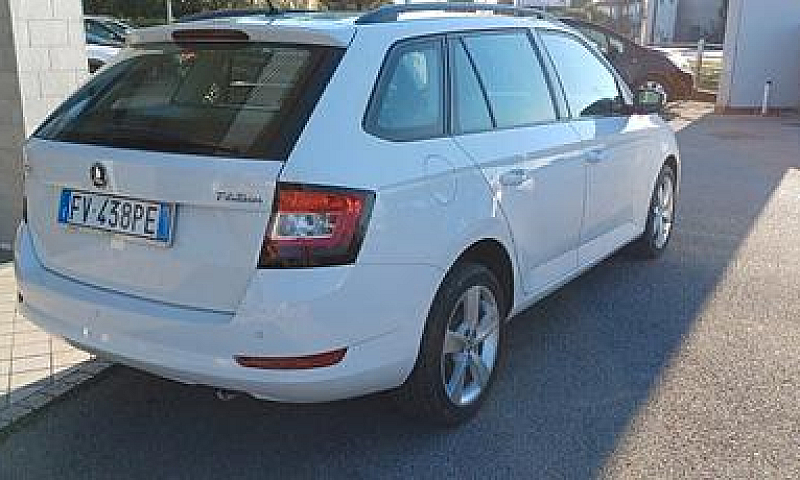 Skoda Fabia 1.0 Mpi ...