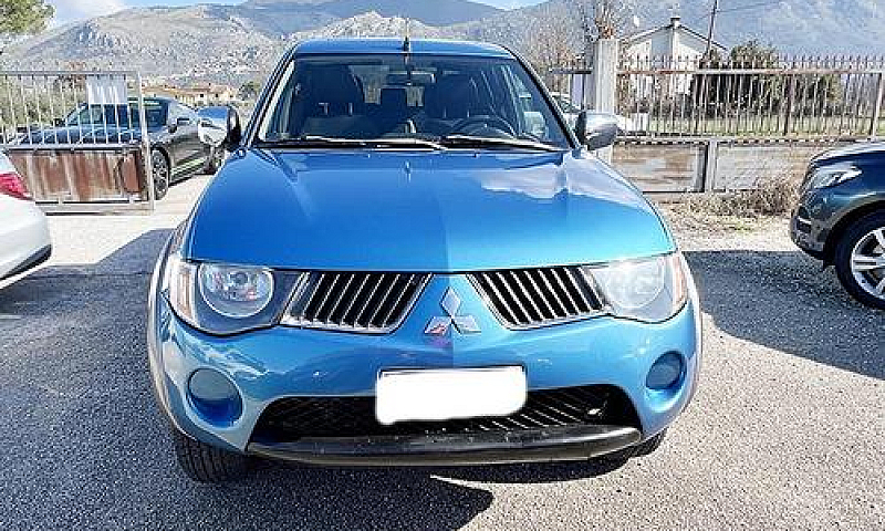 Mitsubishi L200 136 ...