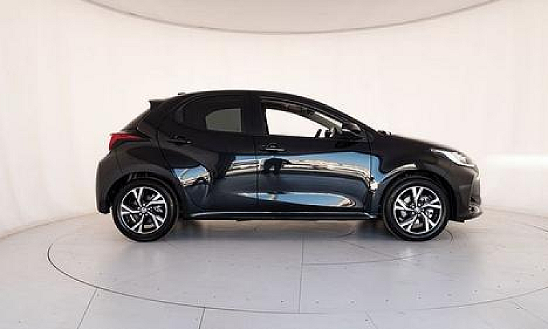 Toyota Yaris 1.5 Hyb...