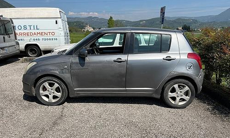Suzuki Swift 1.3 Spo...