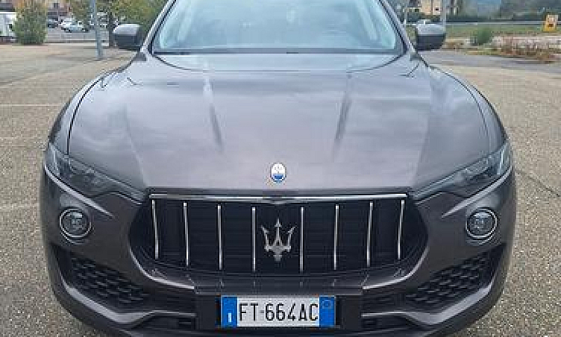 Maserati Levante V6 ...