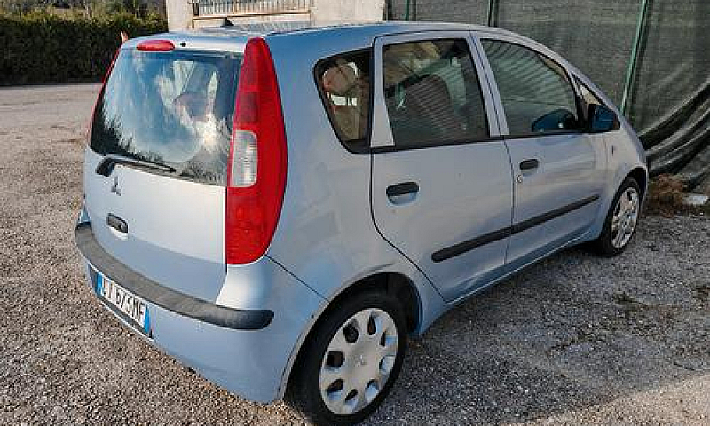 Mitsubishi Colt ...