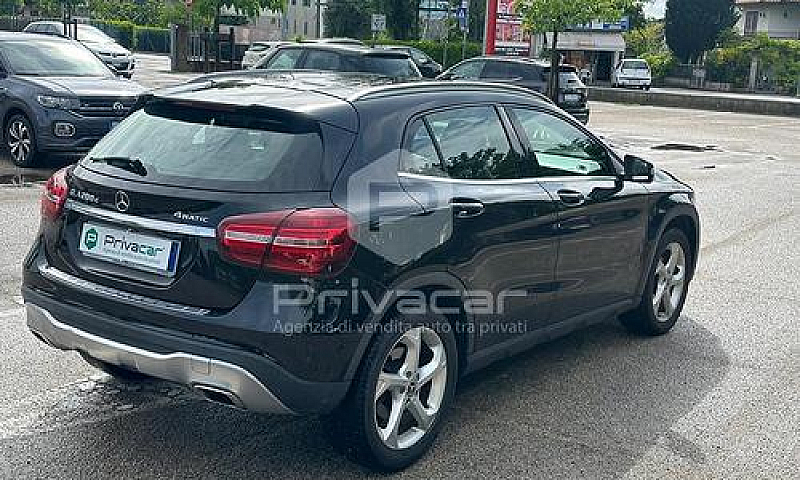 Mercedes Gla 200 D A...