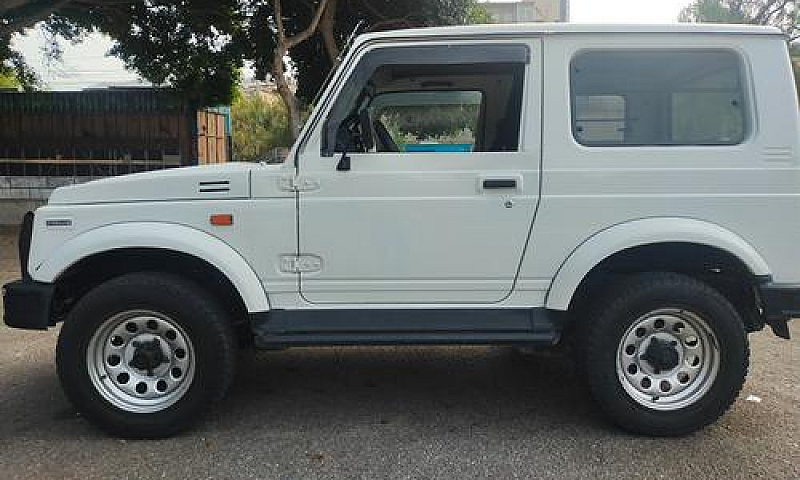 Suzuki Samurai - 199...