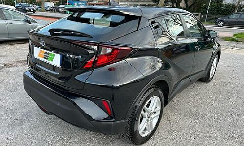 Toyota C-Hr 1.8 Hybr...