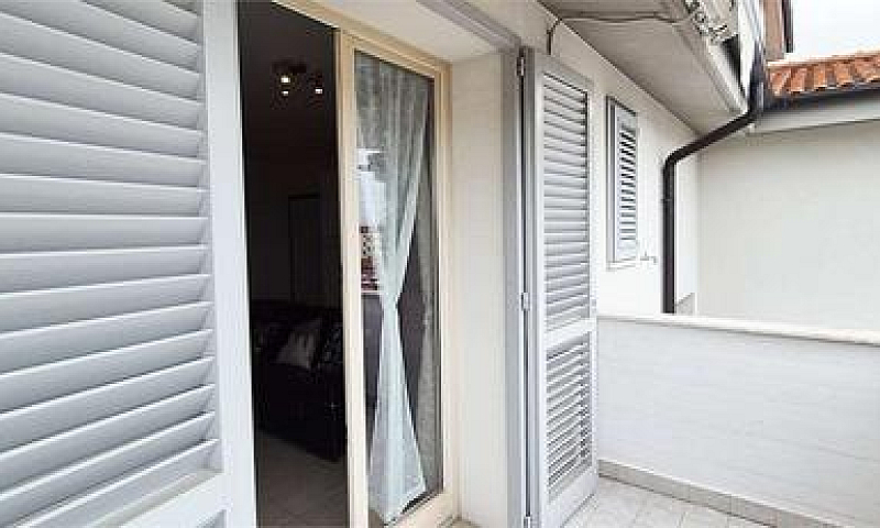 Borgo Romito - 3 Van...