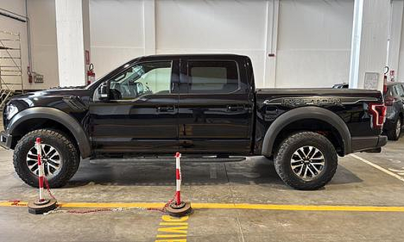 Ford F150 Raptor...