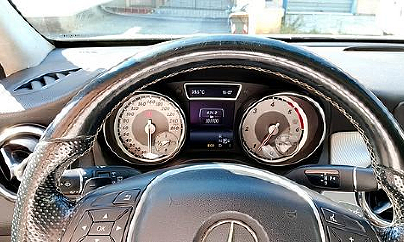 Mercedes-Benz Gla 20...