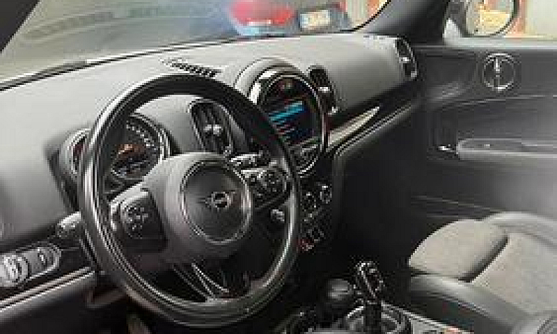 Mini Countryman In P...