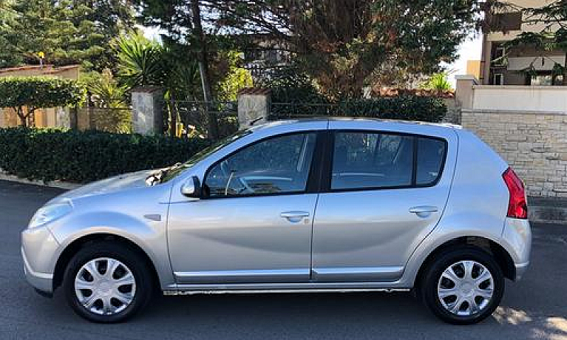 Dacia Sandero 1.4 8V...