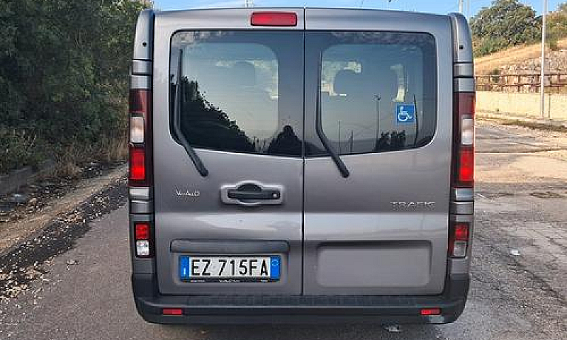 Renault Trafic T27 1...