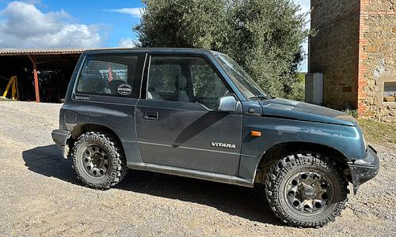 Suzuki Vitara...