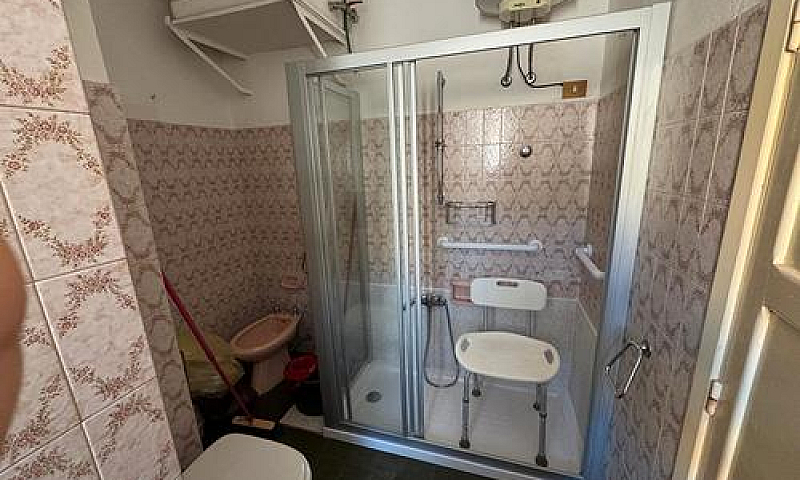 Trilocale Con Box Au...