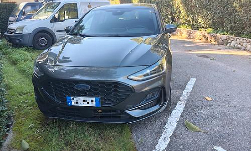 Ford Focus St Line ...