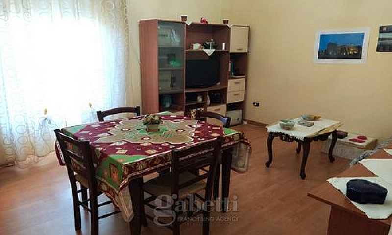 Appartamento In Zona...