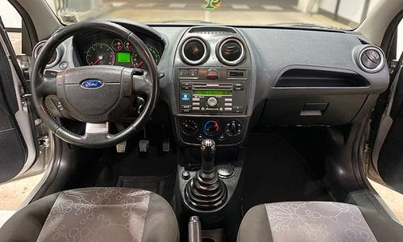 Ford Fiesta 1.4 70Cv...